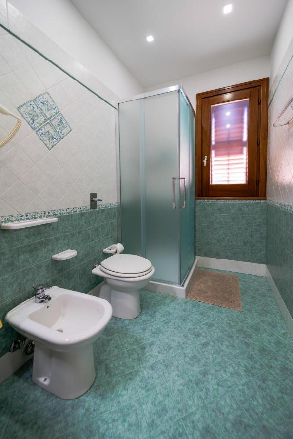 Perla Di Mare Appartamenti カステッルッツォ エクステリア 写真